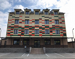 Яркий фасад для новой гостиницы в Солигорске